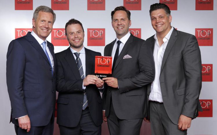 top-consultant-four-quarters